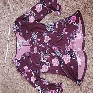 Candies blouse with stretch. Medium.